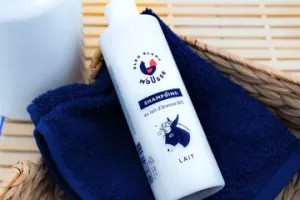 Bleu blanc mousse shampoing lait d'anesse bio